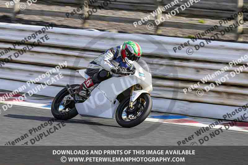 enduro digital images;event digital images;eventdigitalimages;mallory park;mallory park photographs;mallory park trackday;mallory park trackday photographs;no limits trackdays;peter wileman photography;racing digital images;trackday digital images;trackday photos